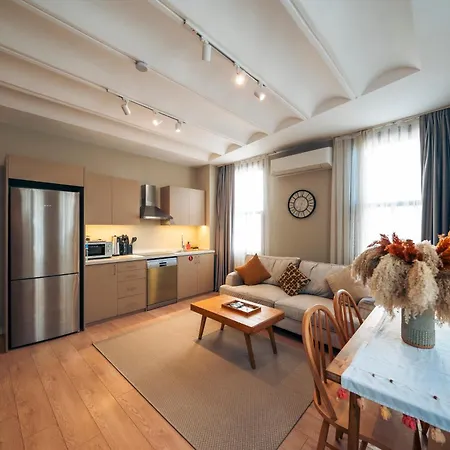 Kuledibi Suites, Historical 2-bedroom No-3 * Istanbul